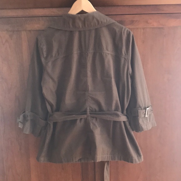 Jacket - Picture 2 of 3